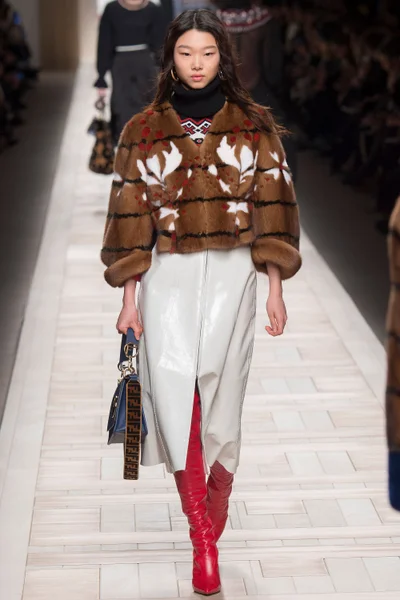 Look 35